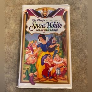 Snow White and the seven Dwarfs VHS